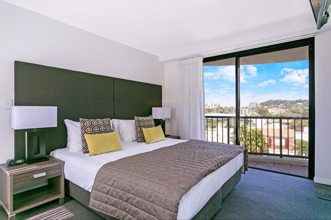 Mantra Coolangatta Beach - Perths Hotel 2