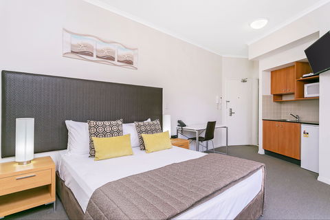 Mantra Coolangatta Beach - Perths Hotel 3