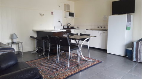 Meeniyan Motel And Bike Hire - Perths Hotel 3