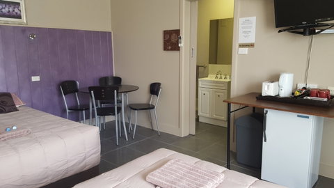 Meeniyan Motel And Bike Hire - Perths Hotel 6