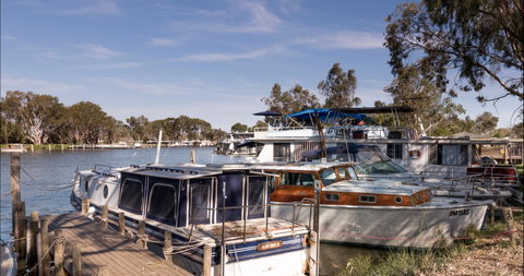 Murray Bridge Marina Camping And Caravan Park - Perths Hotel 0
