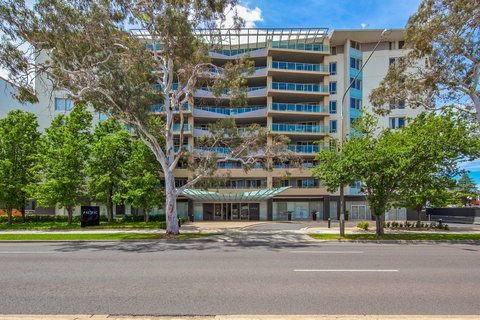Pacific Suites Canberra - Perths Hotel 1