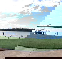 Riviera Caravan Park - Perths Hotel