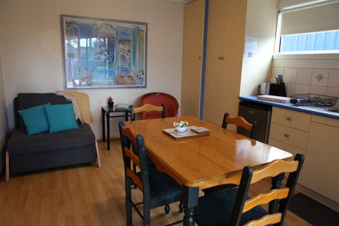 Sails On Port Sorell Boutique Apartments - Perths Hotel 7