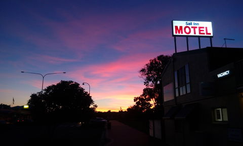 Sail Inn - Yeppoon - Perths Hotel 8