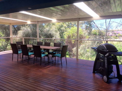 The Shack@Normanville - Perths Hotel 1