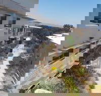 University of Canberra Village - Perths Hotel