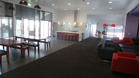 University Of Canberra Village - Perths Hotel 5
