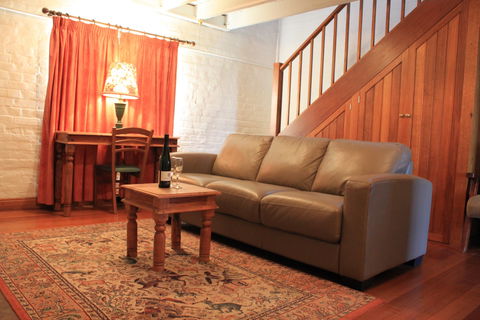 Woolmers Estate (Accommodation) - Perths Hotel 1
