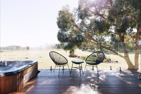 Alure Stanthorpe - Perths Hotel 1