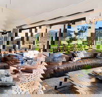 Arenridge - Broke Hunter Valley - Perths Hotel