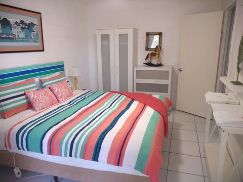 Beachcomber Peregian Beach - Perths Hotel 2