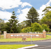 Blue Lake Holiday Park - Perths Hotel