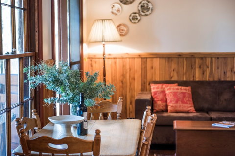Ilkley Cottages - Perths Hotel 2