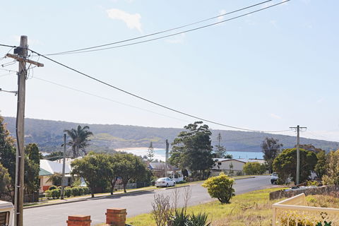 Jodi's Beach Retreat - Perths Hotel 2