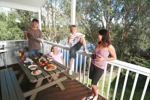 Kirra Beach Tourist Park - Perths Hotel 2