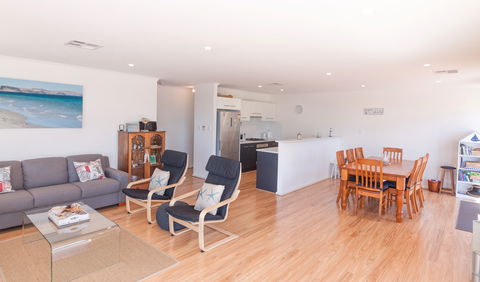 Lady Bay Getaway - Perths Hotel 2