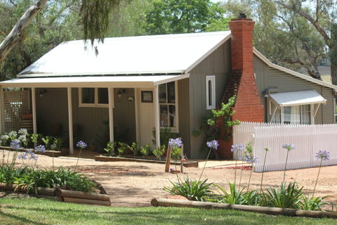 Outback Cellar Dubbo - Perths Hotel 0