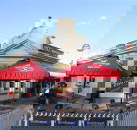 Royal Bridge Hotel Barham