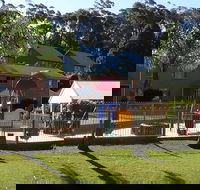 Sussex Inlet Holiday Centre - Perths Hotel