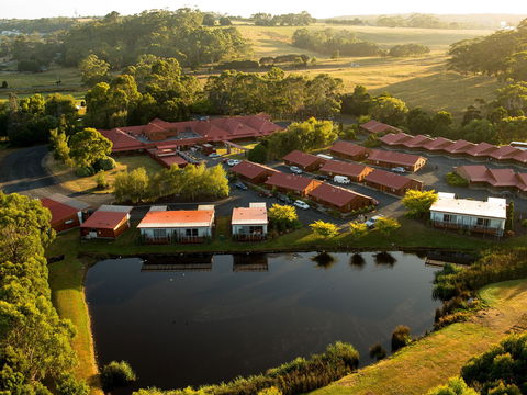 Tall Timbers Tasmania Free RV Parking - Perths Hotel 0