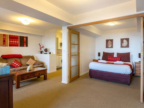 Beach Apartments - Perths Hotel 2
