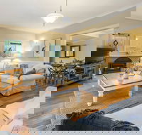 Blue Moon Cottages - Perths Hotel