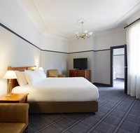 Brassey Hotel - Perths Hotel