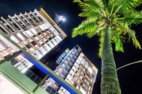 Empire Apartment Hotel - Perths Hotel 2