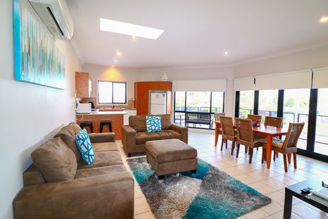 Flexi Five- Belmont - Perths Hotel 1
