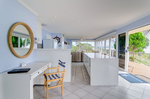 Kangaroo Island Star Beach House - Perths Hotel 2