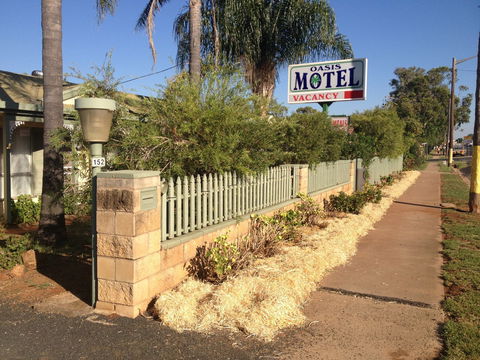 Oasis Motel - Perths Hotel 0