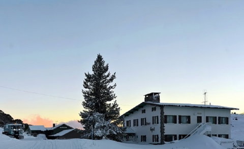Peer Gynt Ski Lodge - Perths Hotel 0