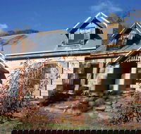 Table Top Mountain Cottages - Perths Hotel