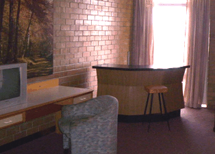 Red Castle Motor Inn - Perths Hotel