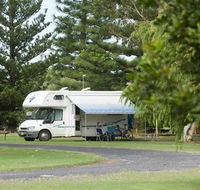 North Beach Holiday Park - Perths Hotel