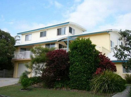 Angourie Waves - Perths Hotel 0