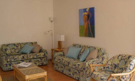 Angourie Waves - Perths Hotel 1