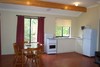 Karri Valley Chalets - Perths Hotel 1