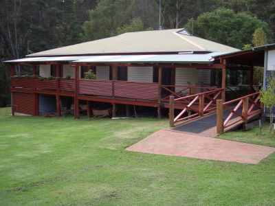 Pemberton Camp School - Perths Hotel 0
