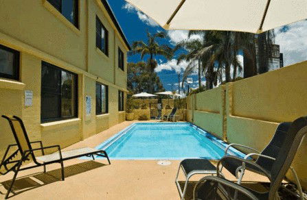  Perths Hotel