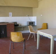 Lake View Broken Hill Caravan Park - Perths Hotel