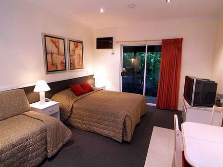 Dunsborough Motel - Perths Hotel 1