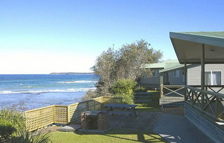 Berrara Beach Holiday Chalets - Perths Hotel 0