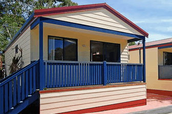 Perth Central Caravan Park - Perths Hotel 0
