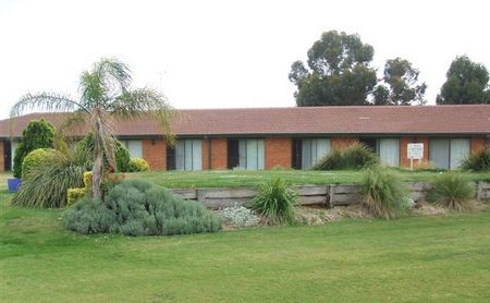 Berrigan Golf Club Motel - Perths Hotel 0