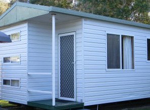 Caseys Beach Holiday & Lifestyle Village - Perths Hotel 0