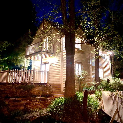 Aldgate Creek Cottage Bed & Breakfast - Perths Hotel 1