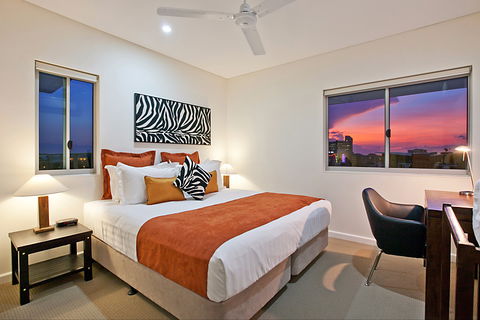Beachlife Sands 3 Bedroom Harbour View Apartment - Perths Hotel 0