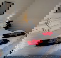 Feathertop  Accommodation - Perths Hotel